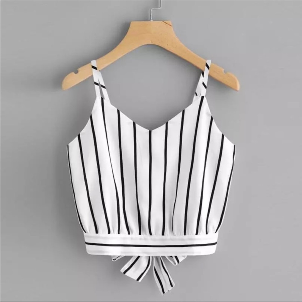 Crop Top, V neck
